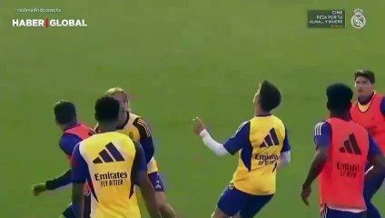 Arda Güler'in Real Madrid oyuncularını dumura uğrattığı an!