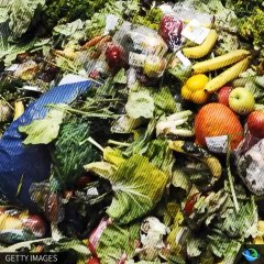 Arash DERAMBARSH, Man who forced French supermarkets to donate food wants to take law global