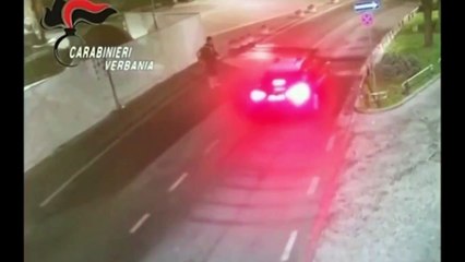 Senegalese trascina una donna e la v1olenta