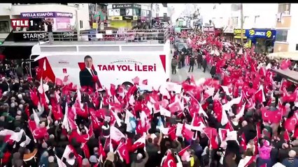 AKP’nin kazandığı Çekmeköy’de İmamoğlu’na coşkulu karşılama! Yurttaşlar sokağa sığmadı, binalar doldu taştı
