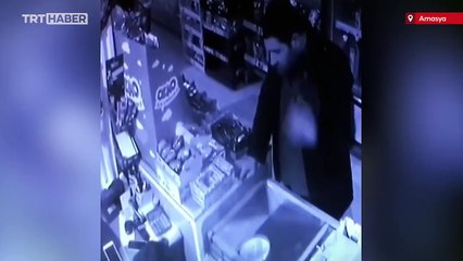 Gaz doldurulan çakmak böyle patladı