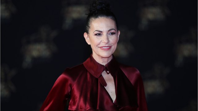 Voici - Je tiens à mettre les points sur les i : Lio fait une mise au point et révèle avoir été violée par un ami de son beau-père pendant son enfance