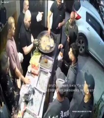 Violento secuestro de un palestino mientras vendía en un puesto de comida