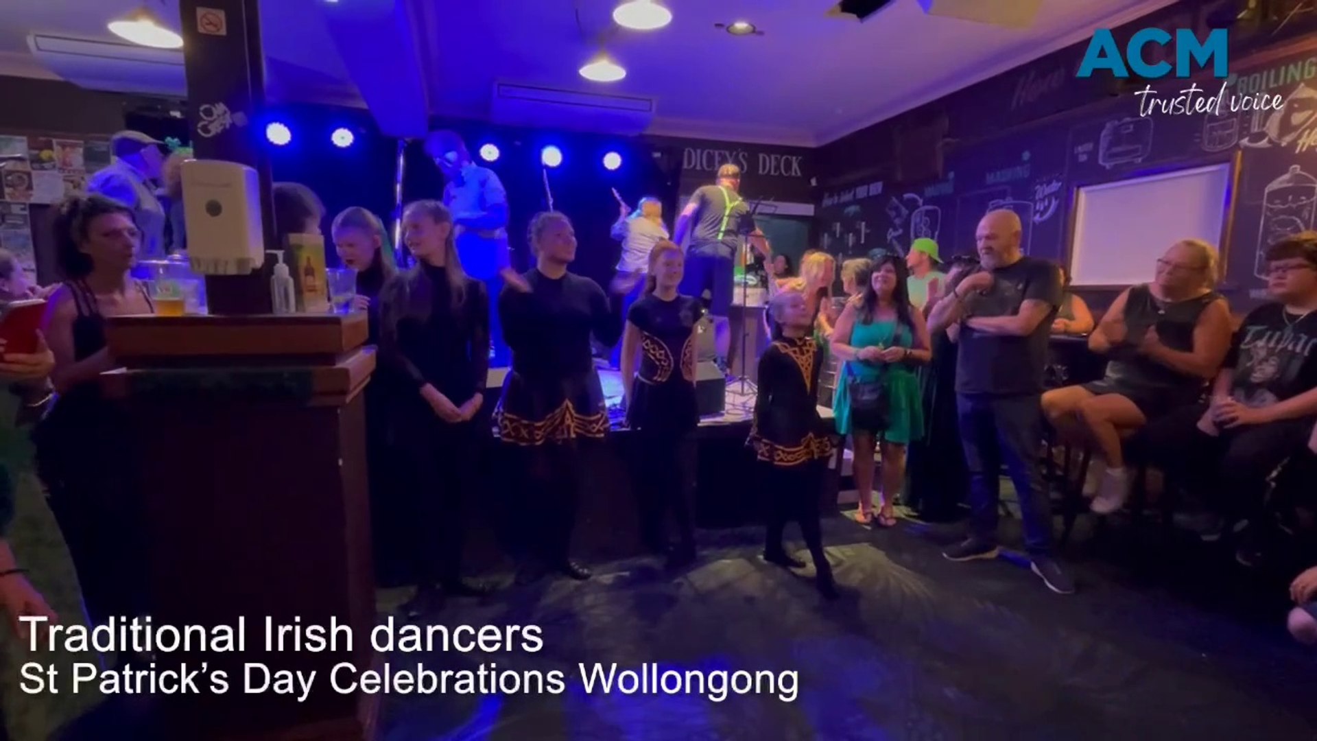 ⁣Dancers at Dicey Riley's Hotel, St Patrick’s Day 2024