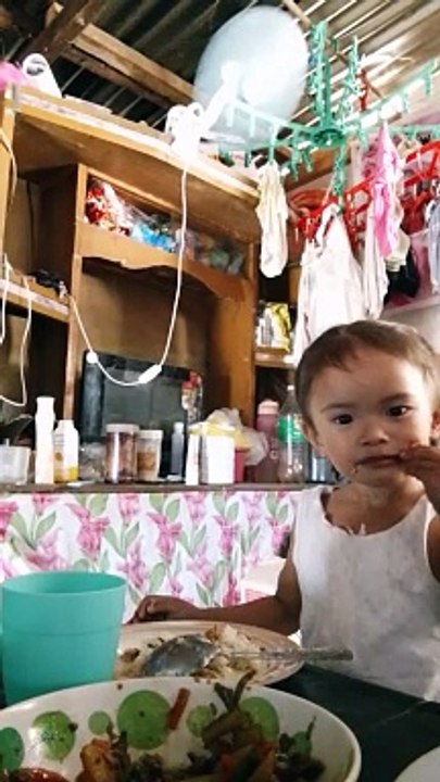 sarap ng kain ng ate