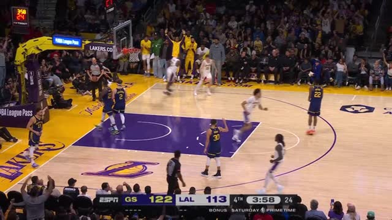 Curry triumphs over LeBron in Warriors-Lakers