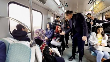 Erdal Beşikçioğlu metroda ilk kez oy kullanacak gençten söz aldı