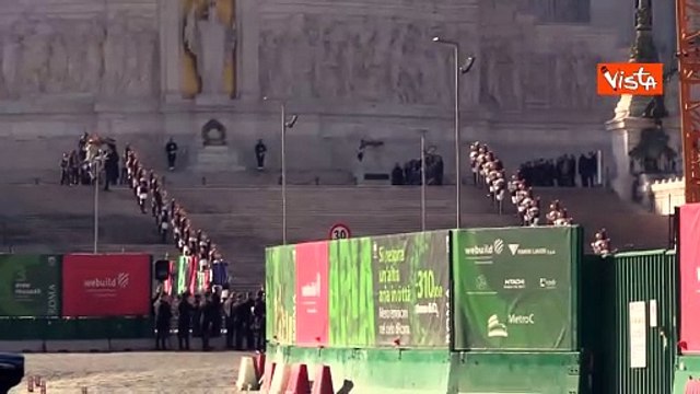 Giornata dell'Unita Nazionale, Mattarella e Meloni accolti al Vittoriano dall'inno di Mameli