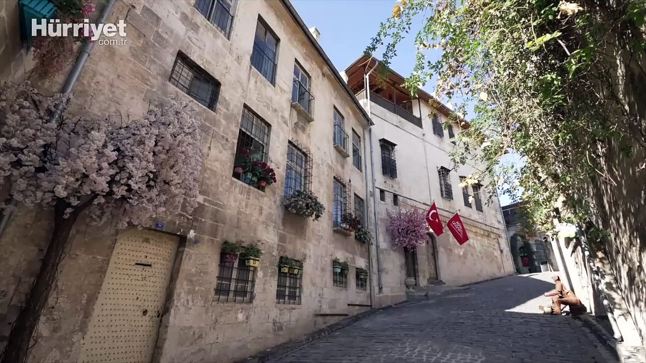 Gaziantep'te Atatürk’ün mahallesinden hüzzam şarkılar yükseliyor