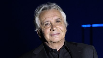 GALA VIDEO - Michel Sardou, cette bourde commise sur l’une de ses chansons phares : ”Vous voyez qu’il faut que j’arrête…”