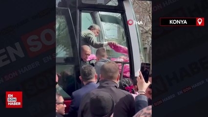 Cumhurbaşkanı Erdoğan Konya'da çocuklara hediye dağıttı