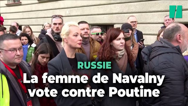 Ioulia Navalnaïa va voter à l’ambassade de Russie à Berlin lors de la présidentielle russe