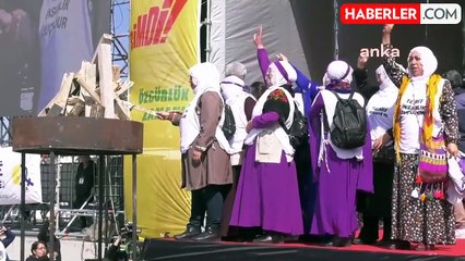 Nevruz Kutlamalarında İktidar Eleştirisi