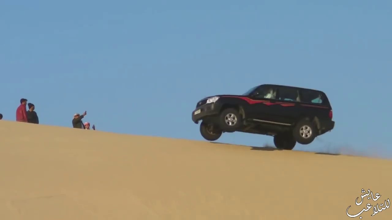 Sand Dune Jumping in Qatar