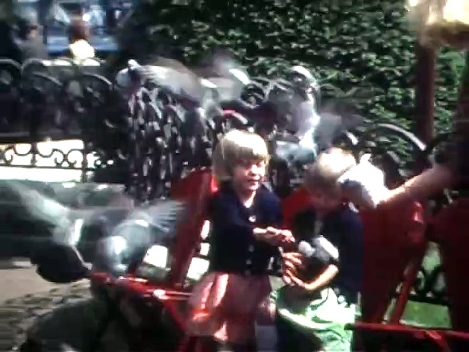 S8-78 Anne Marion et les pigeons
