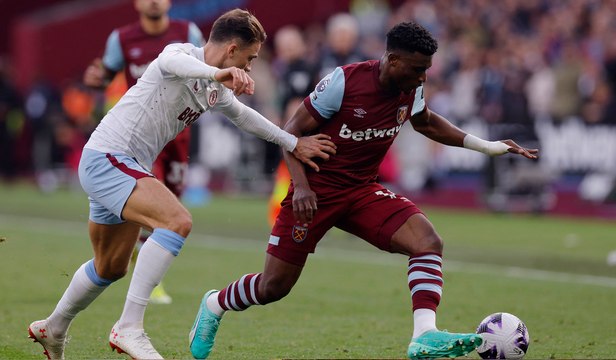 AR 17 WEST HAM ASTON OOV