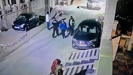 7.50 लाख रुपए व 15 तोला सोना लूटा, महिला ने किया संघर्ष