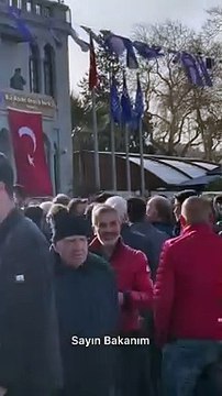 Şanlıurfa Harran ilçesinde yerel seçimlerde muhtar adaylığı konusunda akraba iki aile fertleri arasında çıkan silahlı kavga