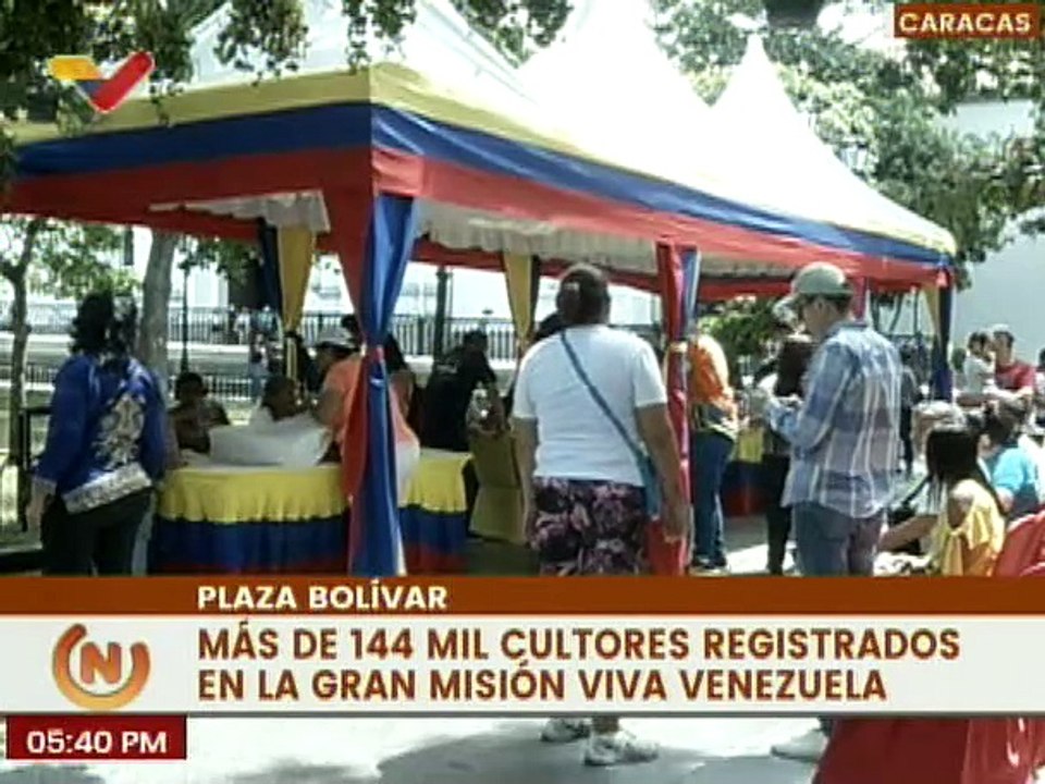 Cultoras y cultores caraqueños participan en el registro de la Gran Misión Viva Venezuela