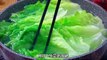 Chinese cuisine consumes oil and lettuce