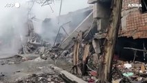 Ucraina, le macerie dopo il bombardamento russo su Odessa