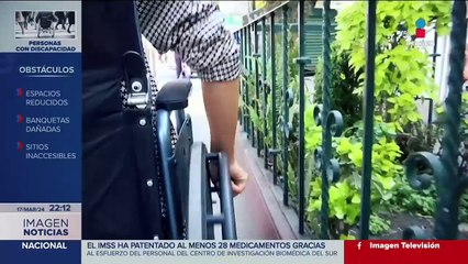 Tải video: Así es moverse en silla ruedas en calles de México