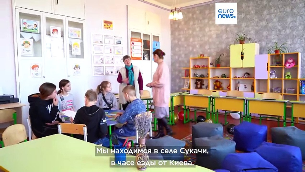Школы в Украине: уроки по обнаружению мин и пси...