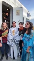 Tunuslu sanatçı Emel Mathlouthi 'süre bitti' gerekçesiyle Newroz'da sahne alamadı