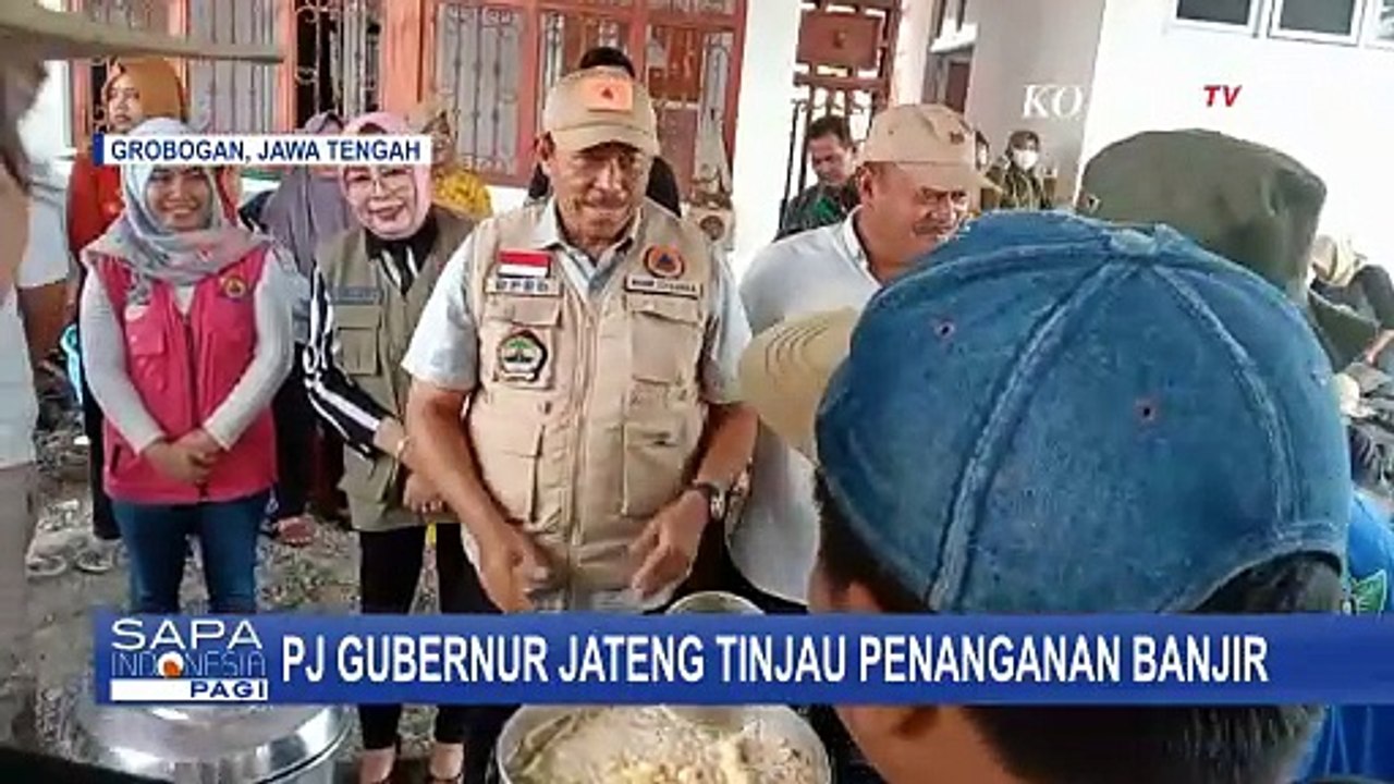 Pj Gubernur Jateng Pantau Dapur Umum di Posko Pengungsian Banjir Grobogan