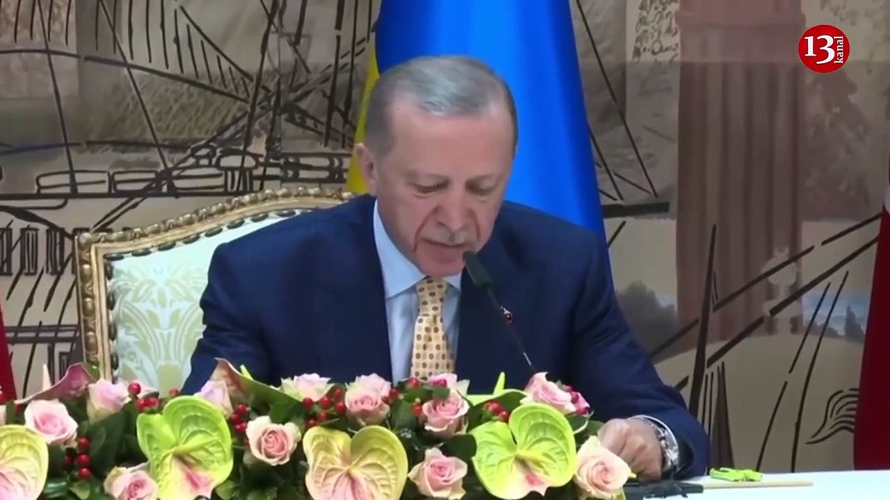 Footage from the meeting between Erdogan and Zelenskiy who is on a visit in Turkey