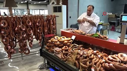 İftar ve sahur sofralarını lezzetlendiren ‘irişkit sucuğu’