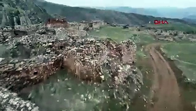 Define avcıları hayalet köyü talan etti! 400 yıllık köy bu hale geldi...