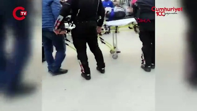 'Dur' ihtarına uymadı: 16 yaşındaki ehliyetsiz sürücü kamyonetin altına girdi