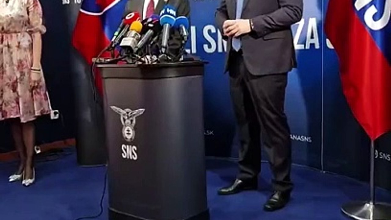 ZÁZNAM: A. Danko odstúpil z boja o Prezidentský palác