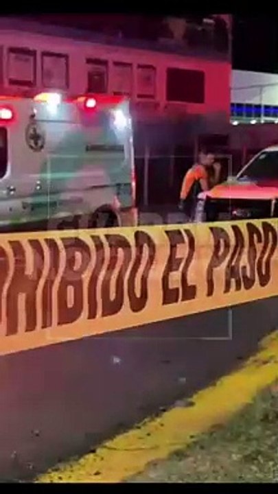 #Preliminar Un fatal accidente suscitado sobre el cruce de las avenidas Acueducto y Valle de Atemajac, en Zapopan, dejó como saldo a un joven de 23 años de edad fallecido #GuardiaNocturna