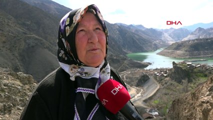 Sulara gömülen köyler yeniden ortaya çıktı! İzlemeye doyamadılar
