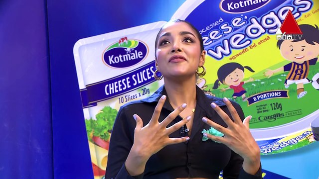 ප්‍රේක්ෂකයන් මගේ සිංදු අහලා රසවිඳින එක ගැන මට ගොඩක් සතුටුයි.