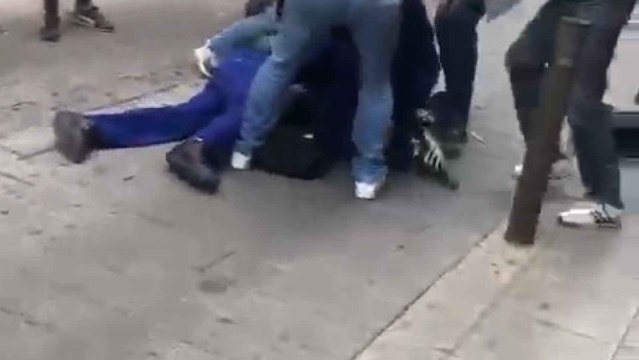 El vídeo completo de la detención de los dos ladrones por parte de los vecinos de Sanlúcar de Barrameda.