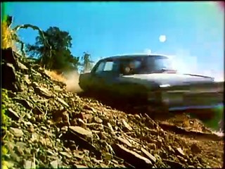 Larry le dingue, Marie la garce Bande-annonce (EN)