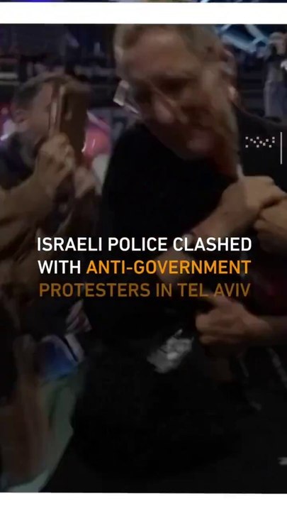 Mereka menuntut netanyahu turun.