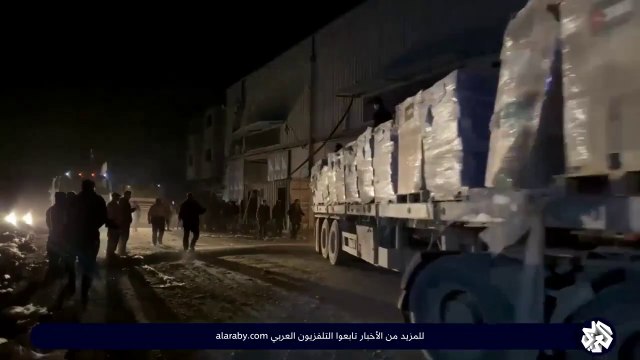Trak yang berisi makanan bertin, beras dan gula.. Wartawan TV Arab Islam Badr merakam detik-detik trak bantuan tiba di utara Semenanjung Gaza