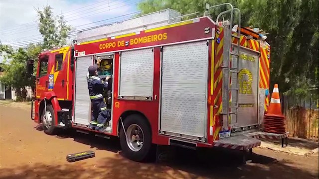 Cão DJ é resgatado pelos Bombeiros após ficar preso dentro de caixa de som