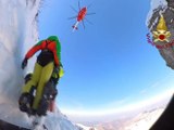 Tre alpinisti bloccati sul monte Mendolè: il salvataggio acrobatico dei Vigili del fuoco