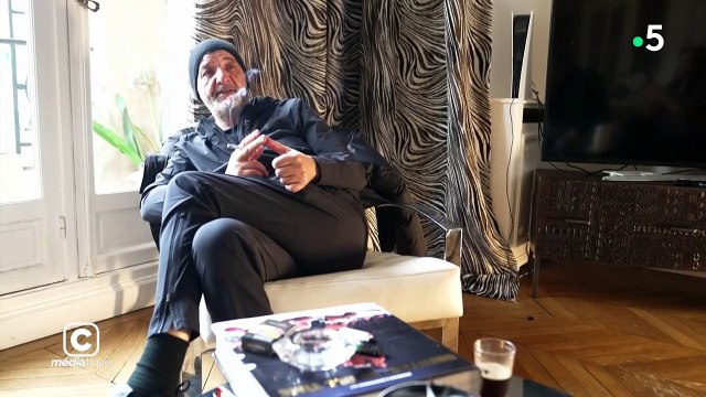 Ramzy, c'est un clown qui sortait des vannes fatiguées : Marco Mouly se lâche sur Ramzy Bédia et la série de Canal+, D'argent et de sang