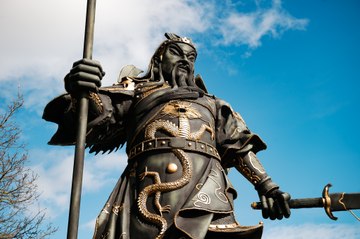 New Chinese God of War Sculpture at British Ironwork Centre