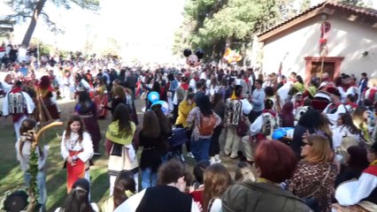 Βλάχικος γάμος στη Θήβα- Και του χρόνου στο μέτρο