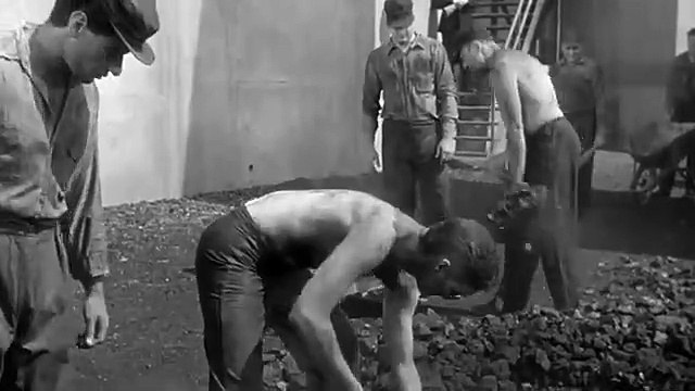 Le rock du bagne Bande-annonce (EN)