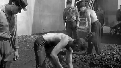 Le rock du bagne Bande-annonce (EN)