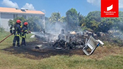 EN IMAGES. Un incendie se déclare au quartier Soudon, au Lamentin