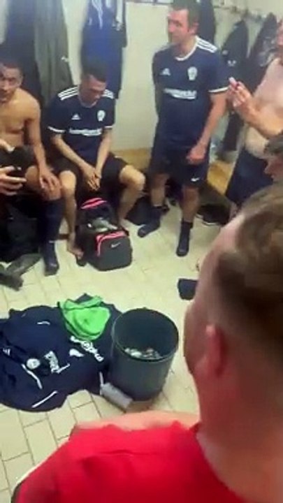 PHB : LE VESTIAIRE APRES LA VICTOIRE CONTRE LE GRAU DU ROI  ...